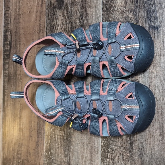 Keen Clearwater CNX Sandals • Size 9.5 • Raven / Tortoise Shell - Picture 2 of 16